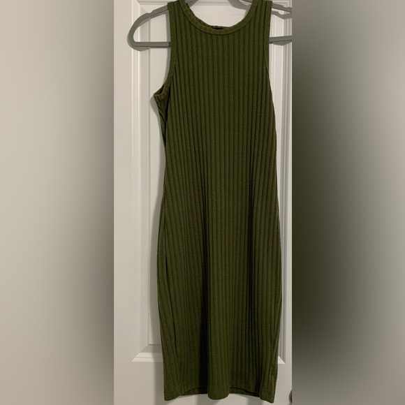 Cotton On Women’s Army Green Maxi‎ Dress Small - Picture 1 of 2